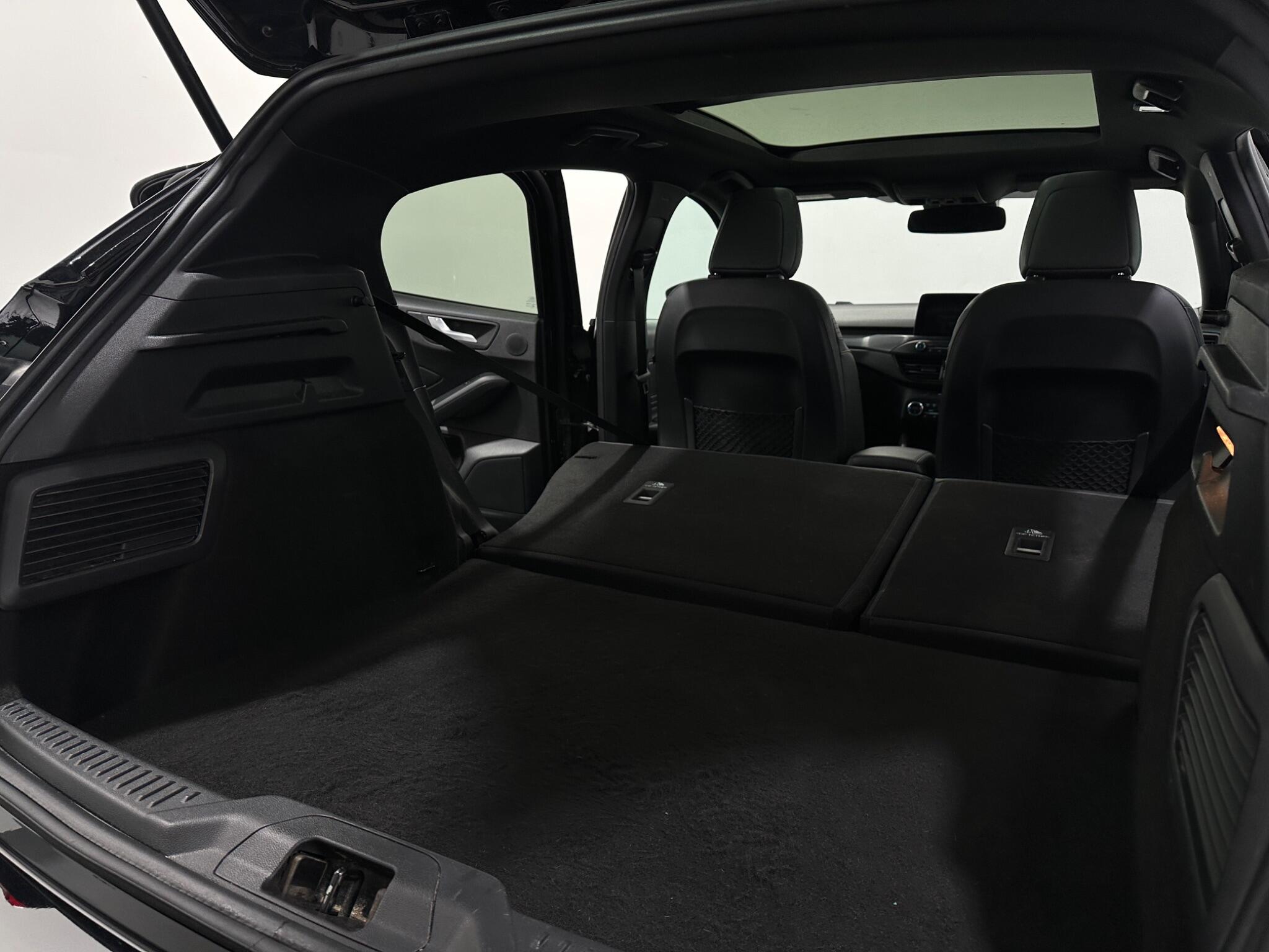 Ford Focus view 42