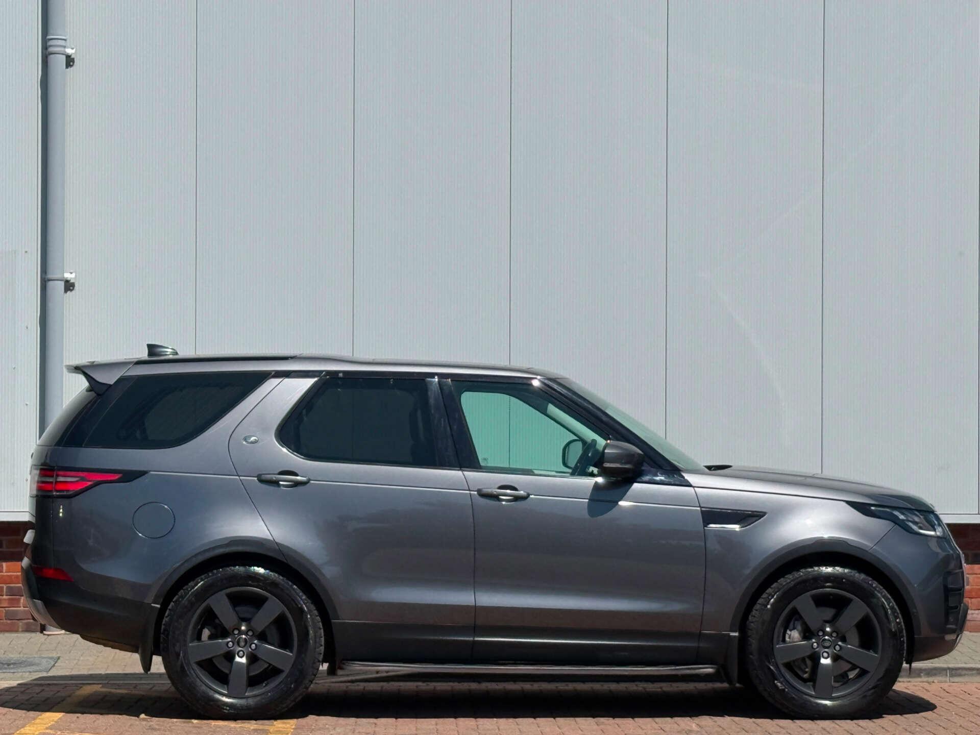 Land Rover Discovery 3 view 10