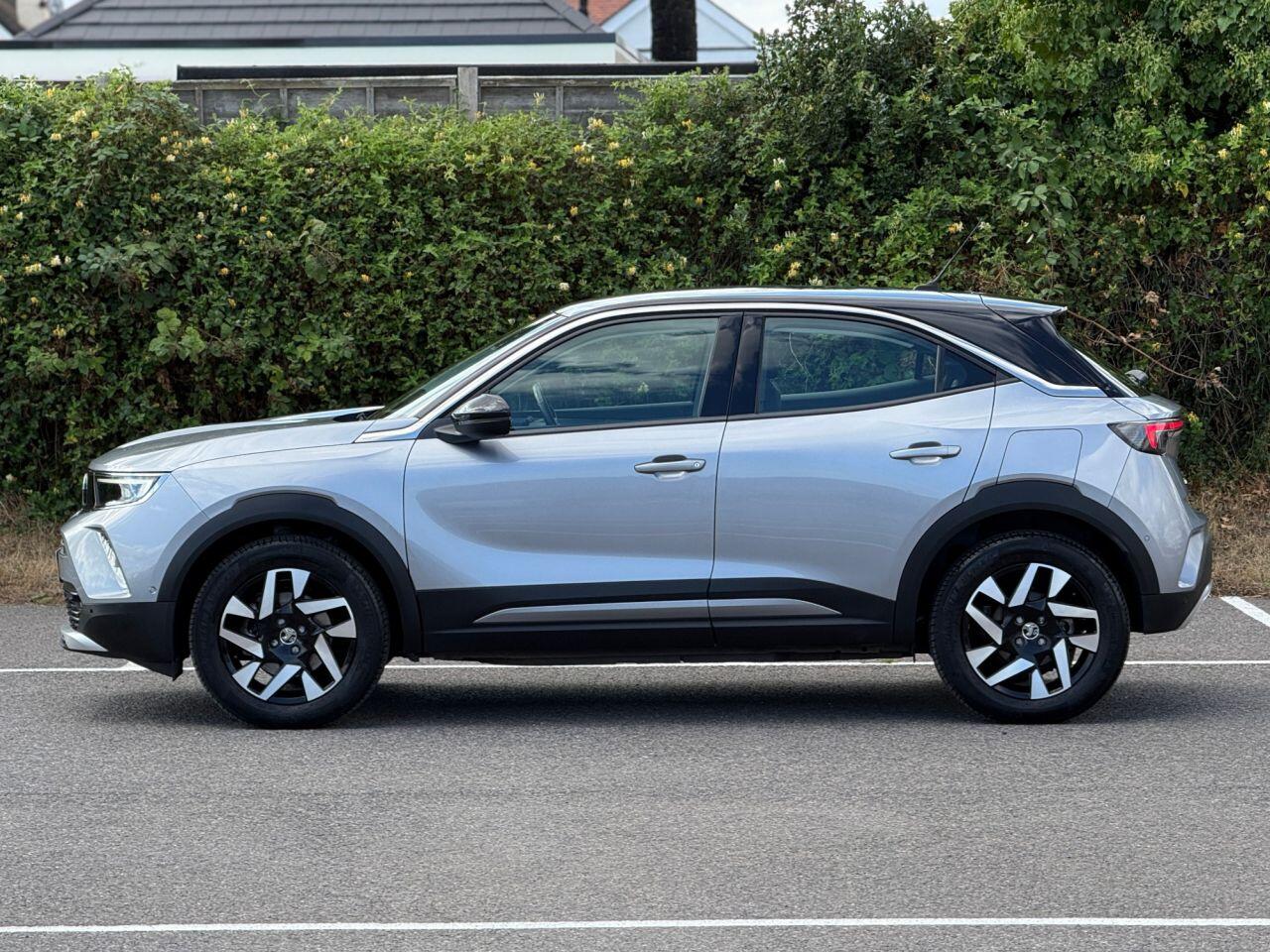 Vauxhall Mokka Electric view 4