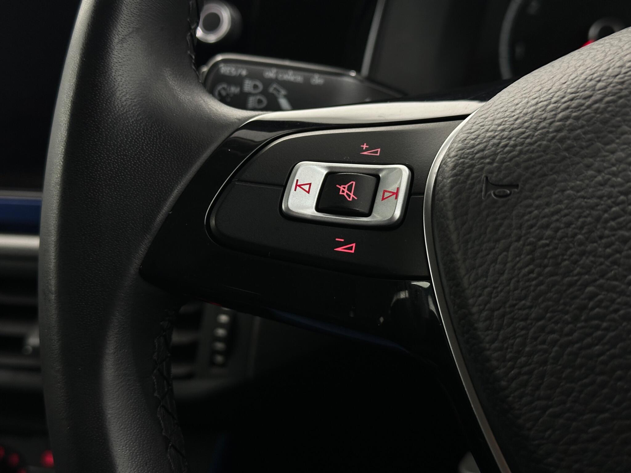 Volkswagen Polo view 14