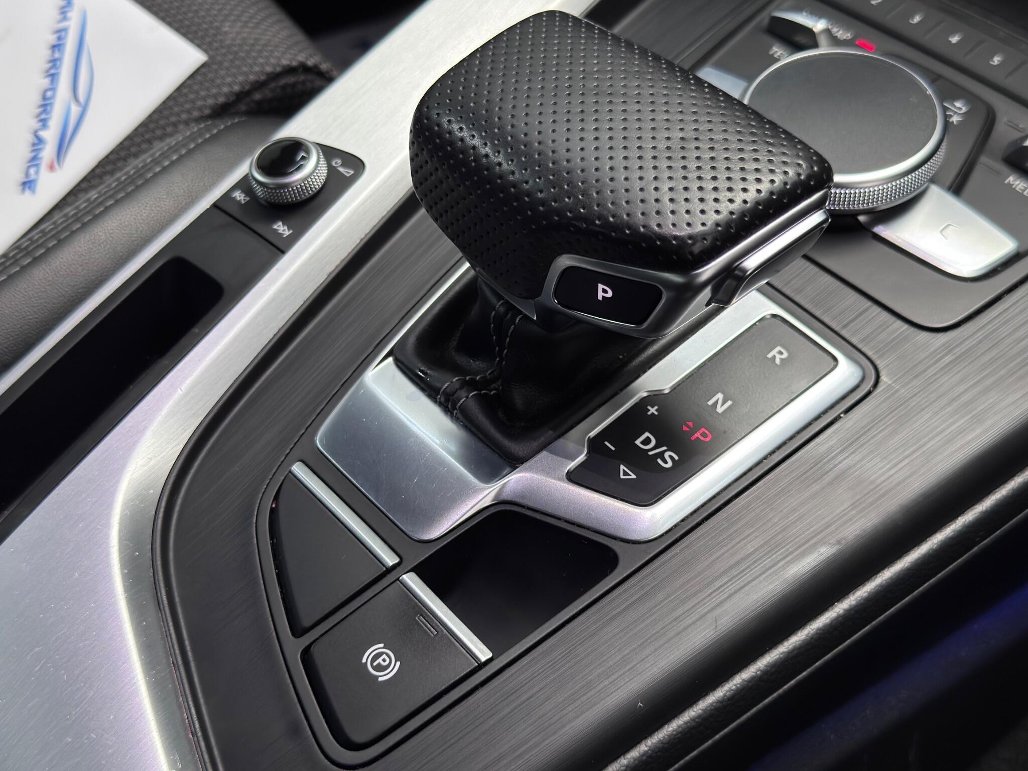 Audi A4 view 15