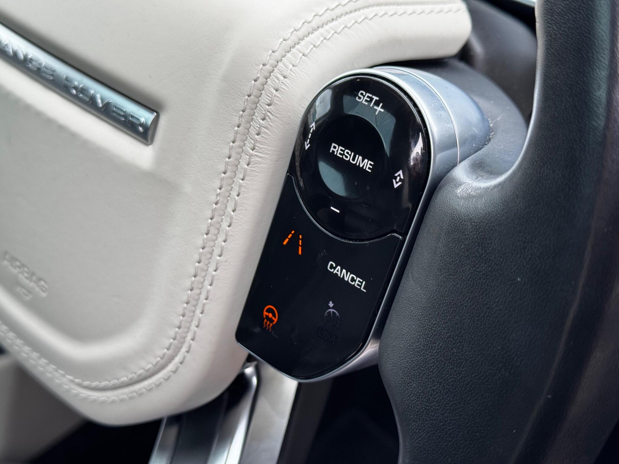 Land Rover Range Rover view 29