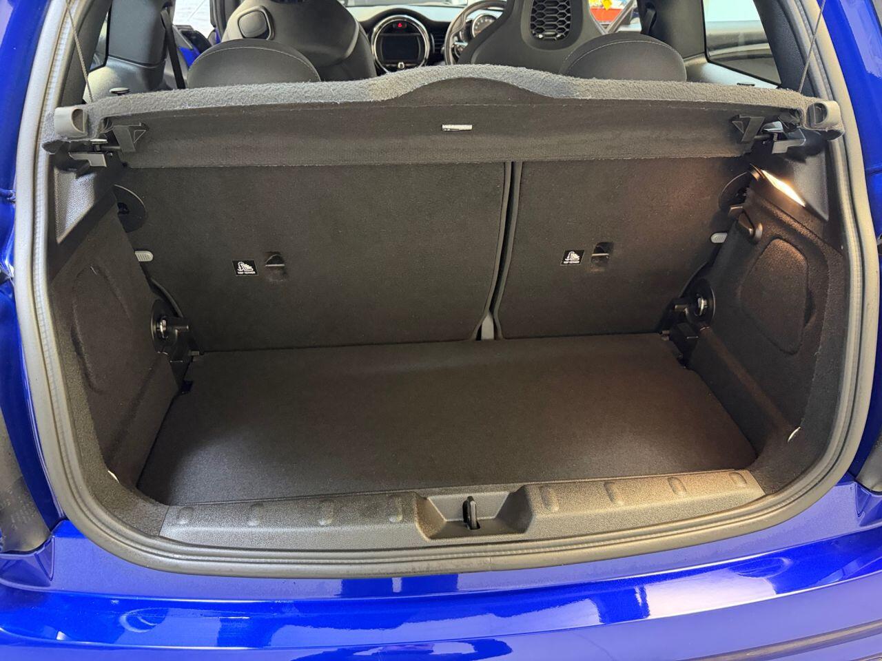 Mini Cooper view 21