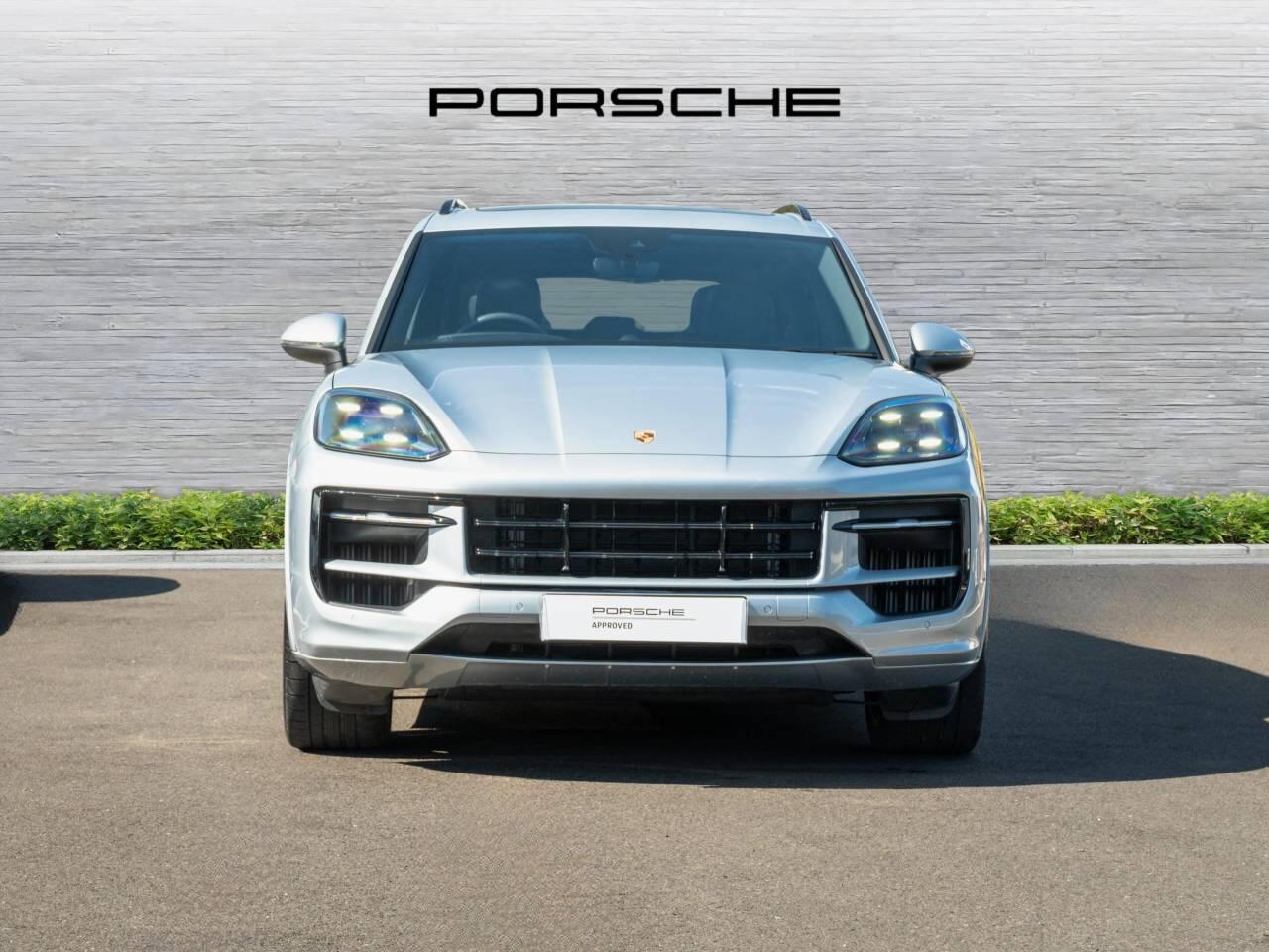 Porsche Cayenne view 6