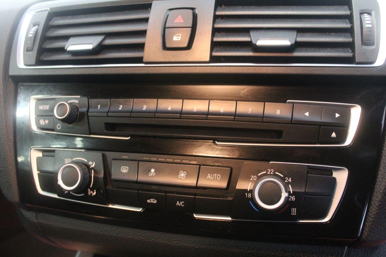 BMW 2 Series view 36