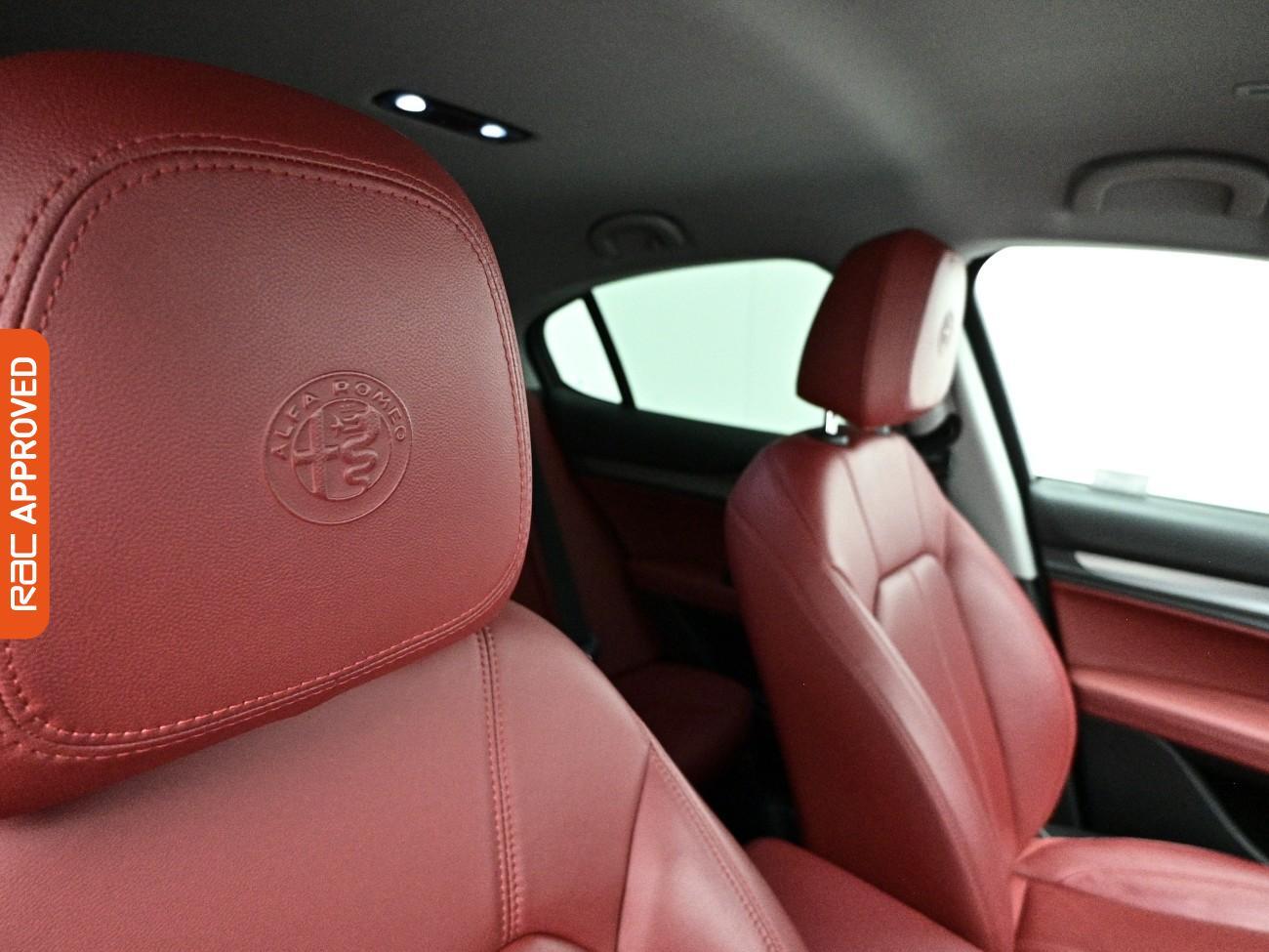 Alfa Romeo Stelvio view 25