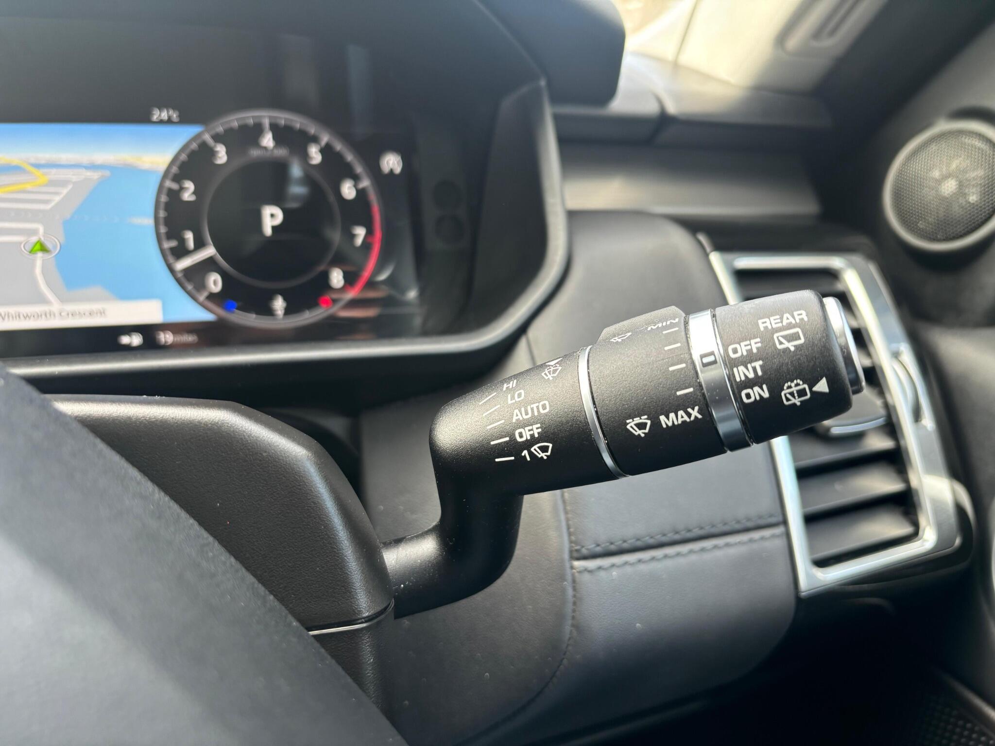 Land Rover Discovery 3 view 35