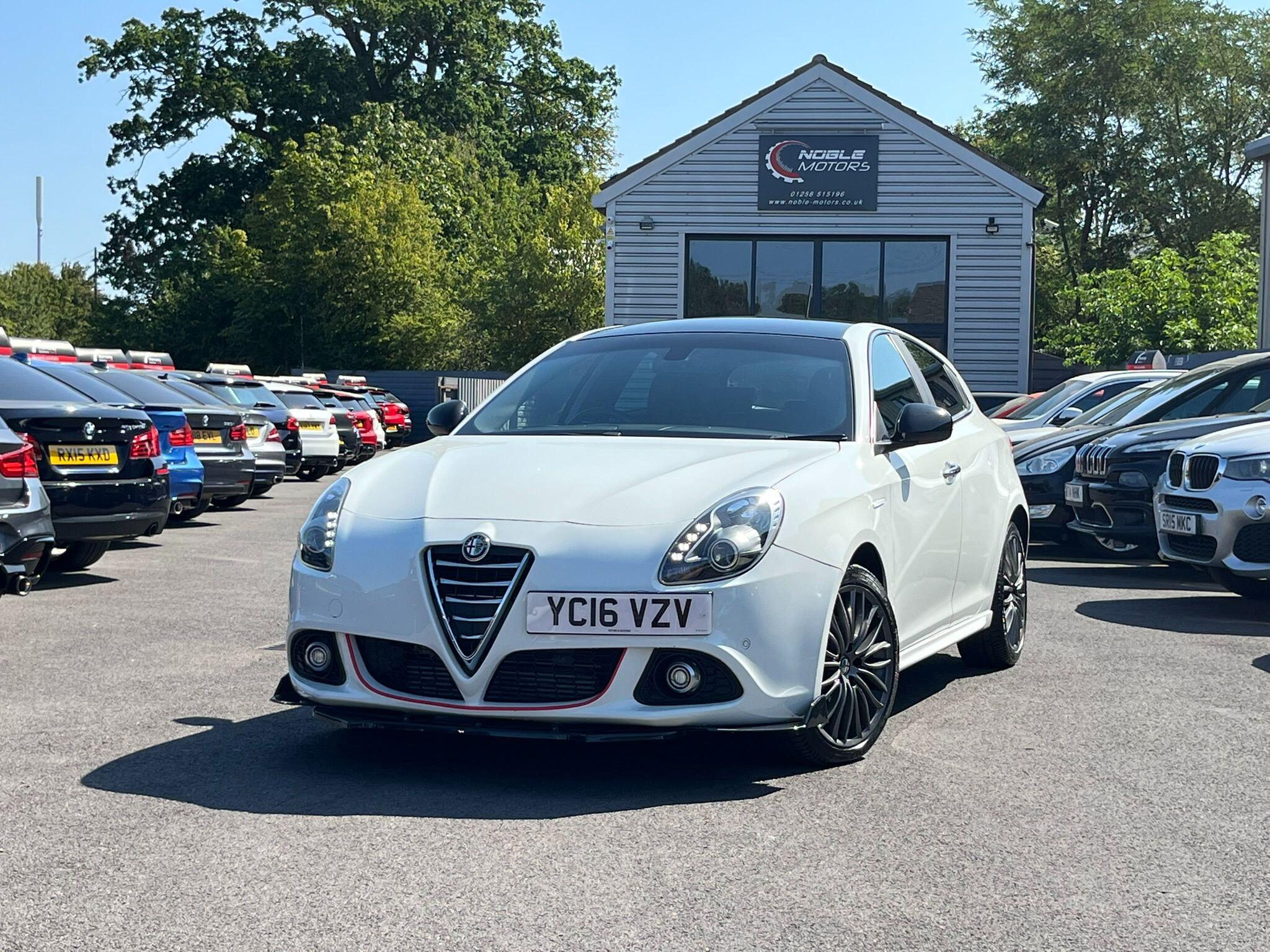 Alfa Romeo Giulietta view 3