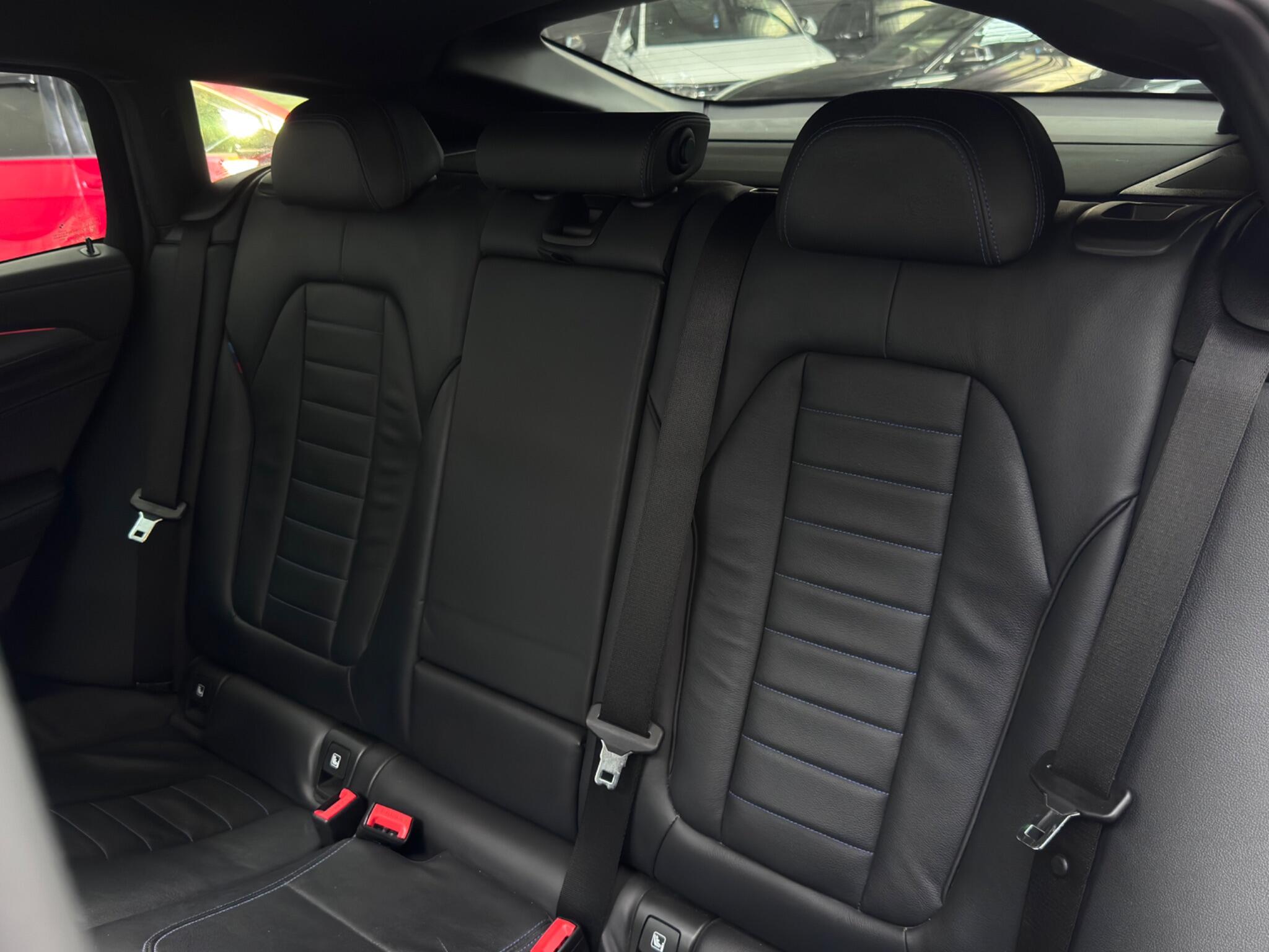 BMW X4 view 56