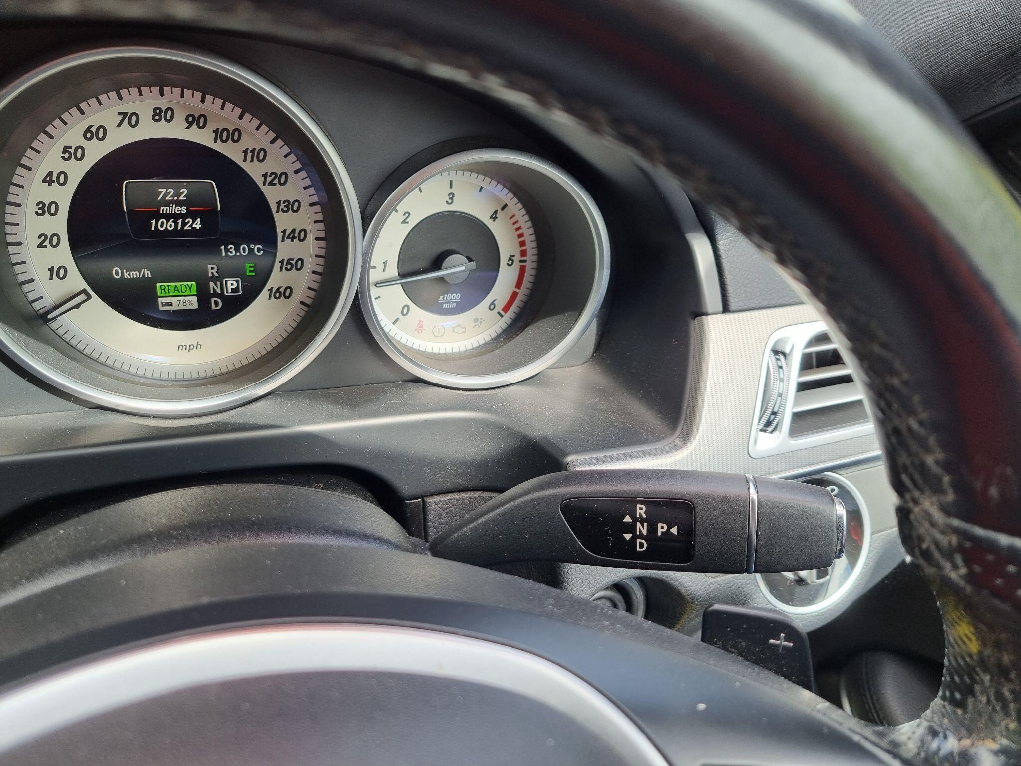 Mercedes-Benz E Class view 58