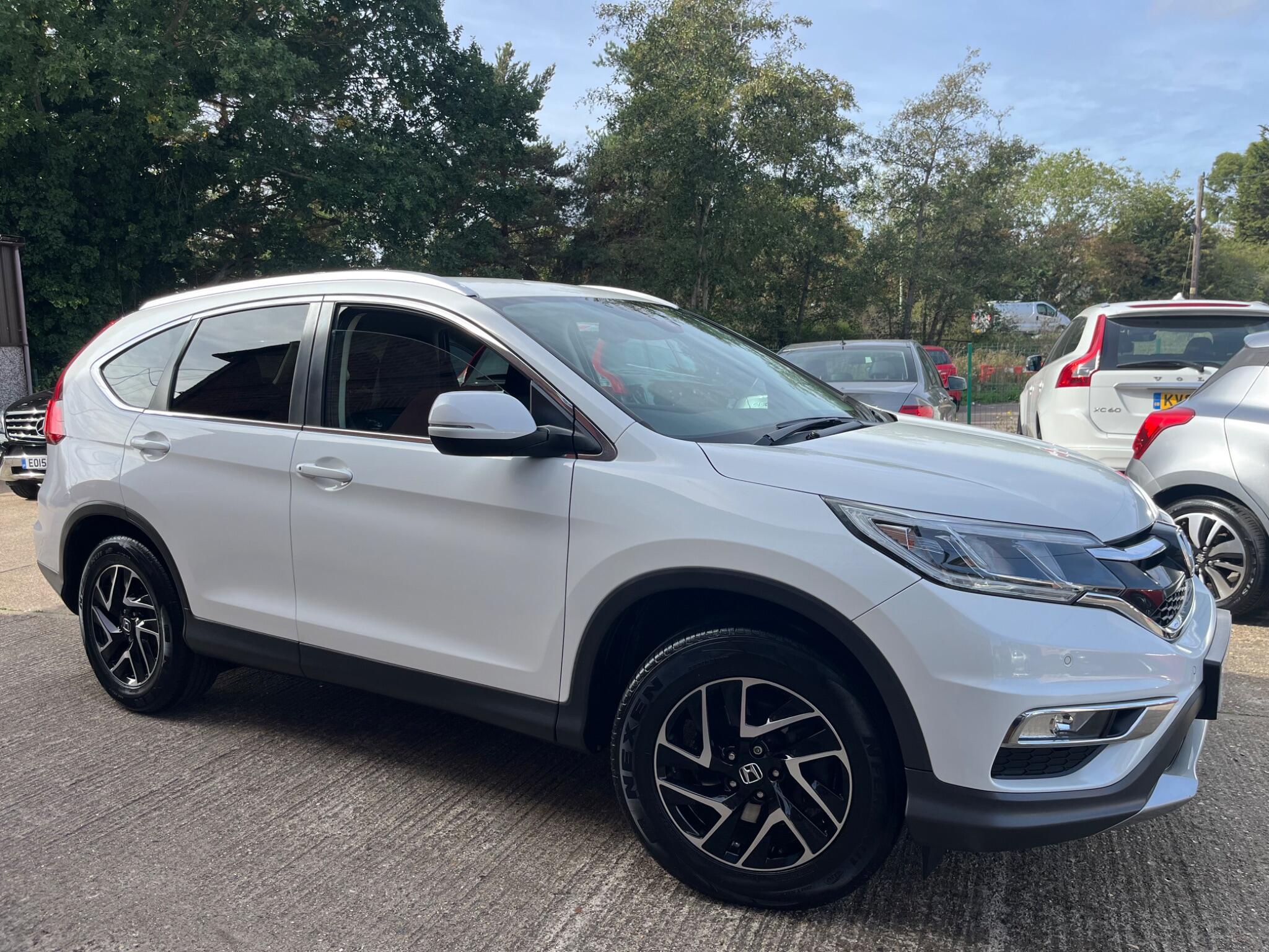2016 Honda CR-V in White for sale