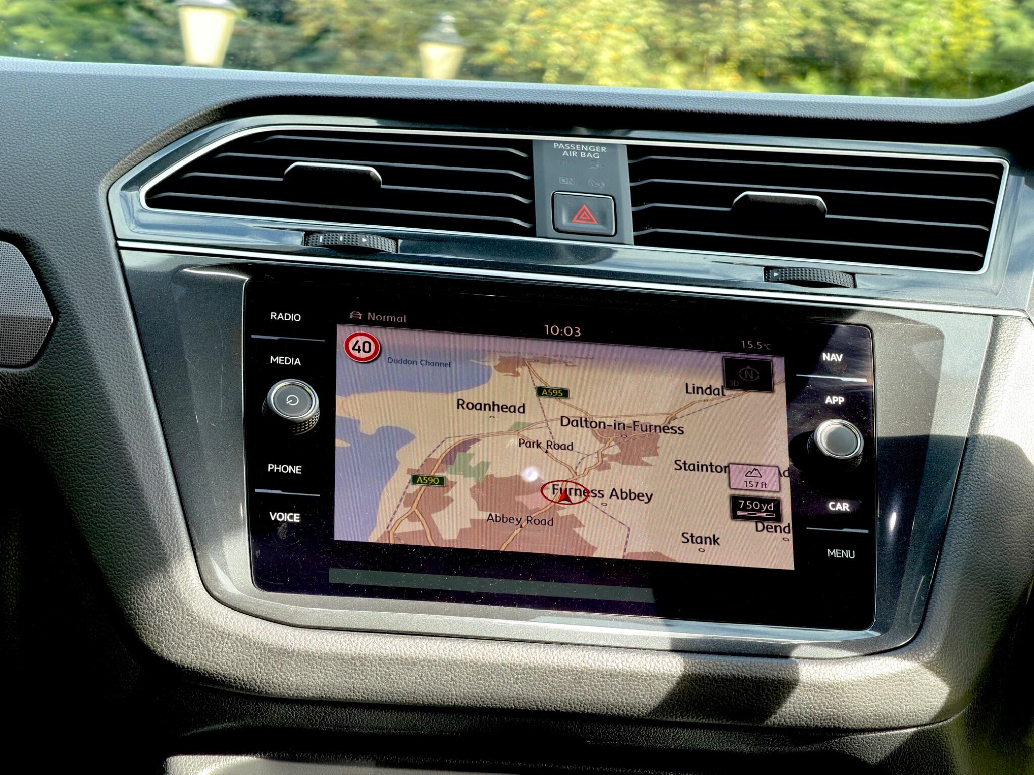 Volkswagen Tiguan view 8