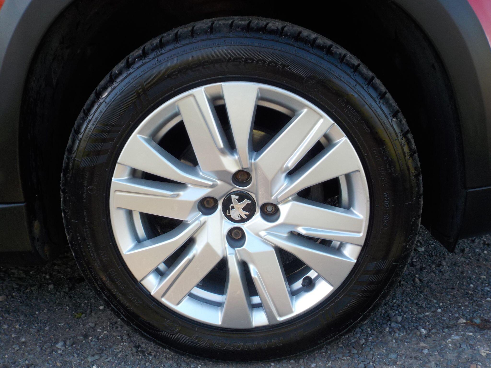 Peugeot 2008 1.6 BlueHDi Allure Euro 6 (s/s) 5dr