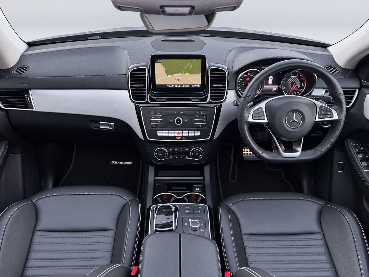 Mercedes-Benz Gle view 2