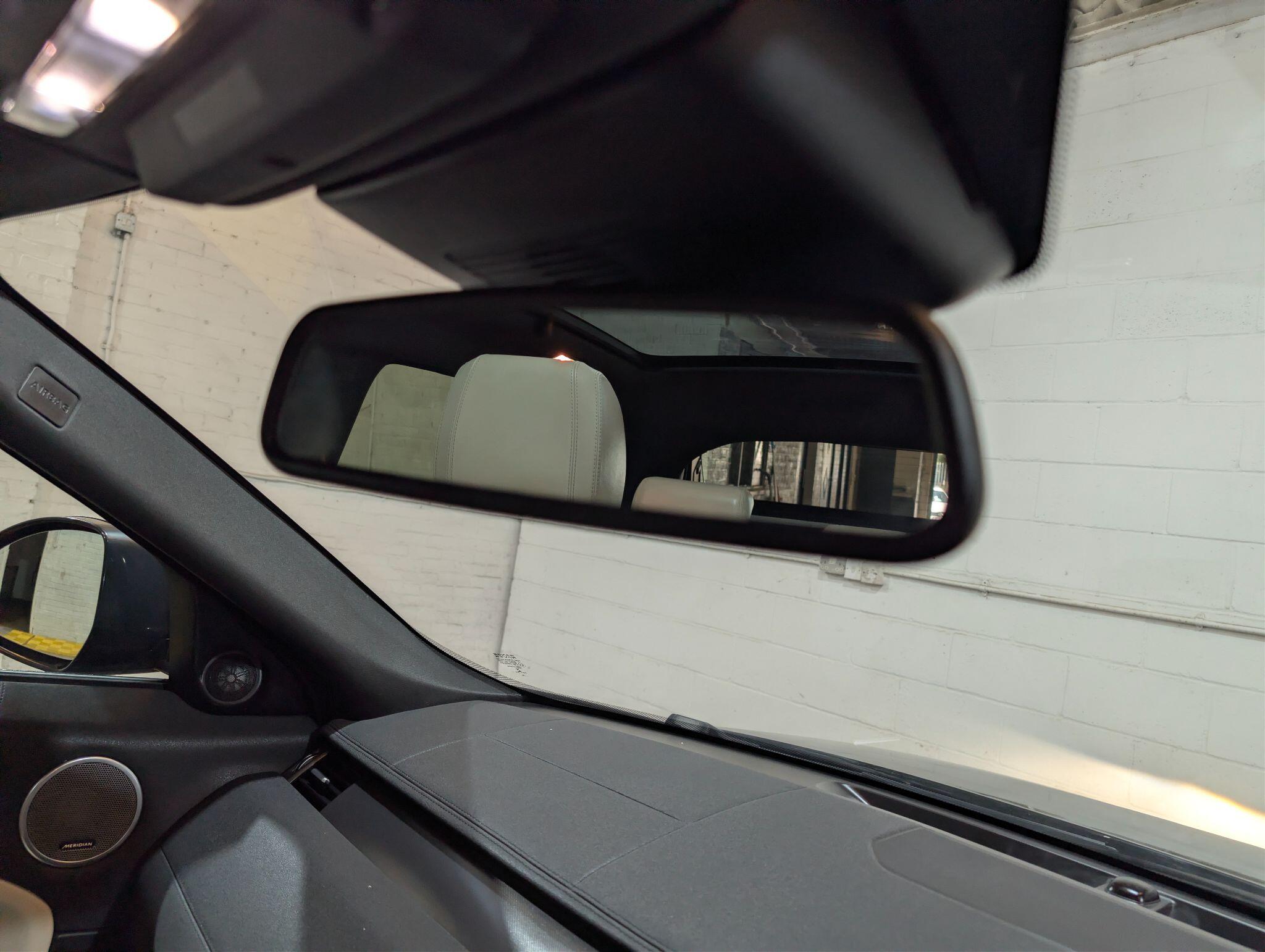 Land Rover Range Rover Evoque view 76