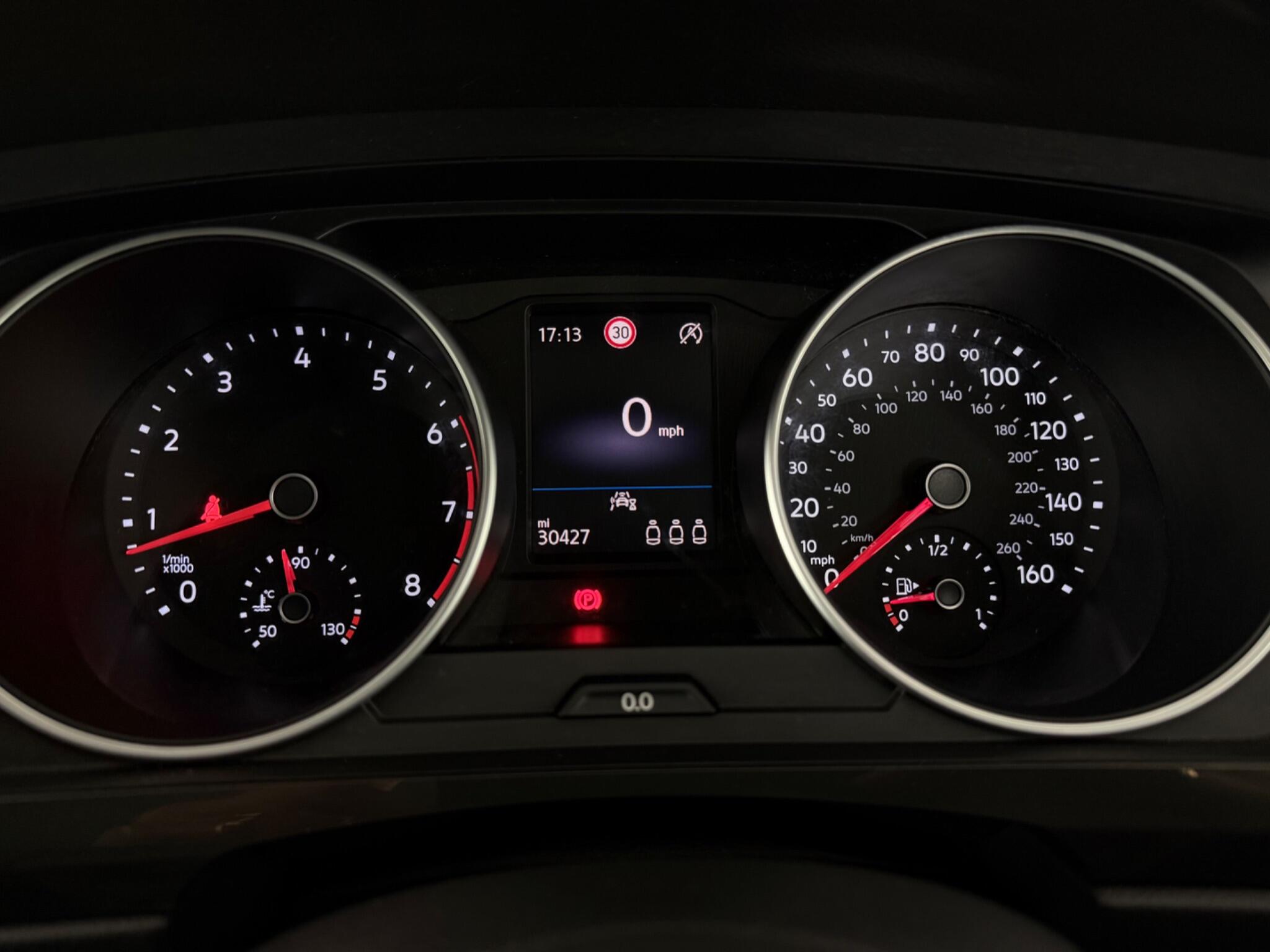 Volkswagen Tiguan view 15