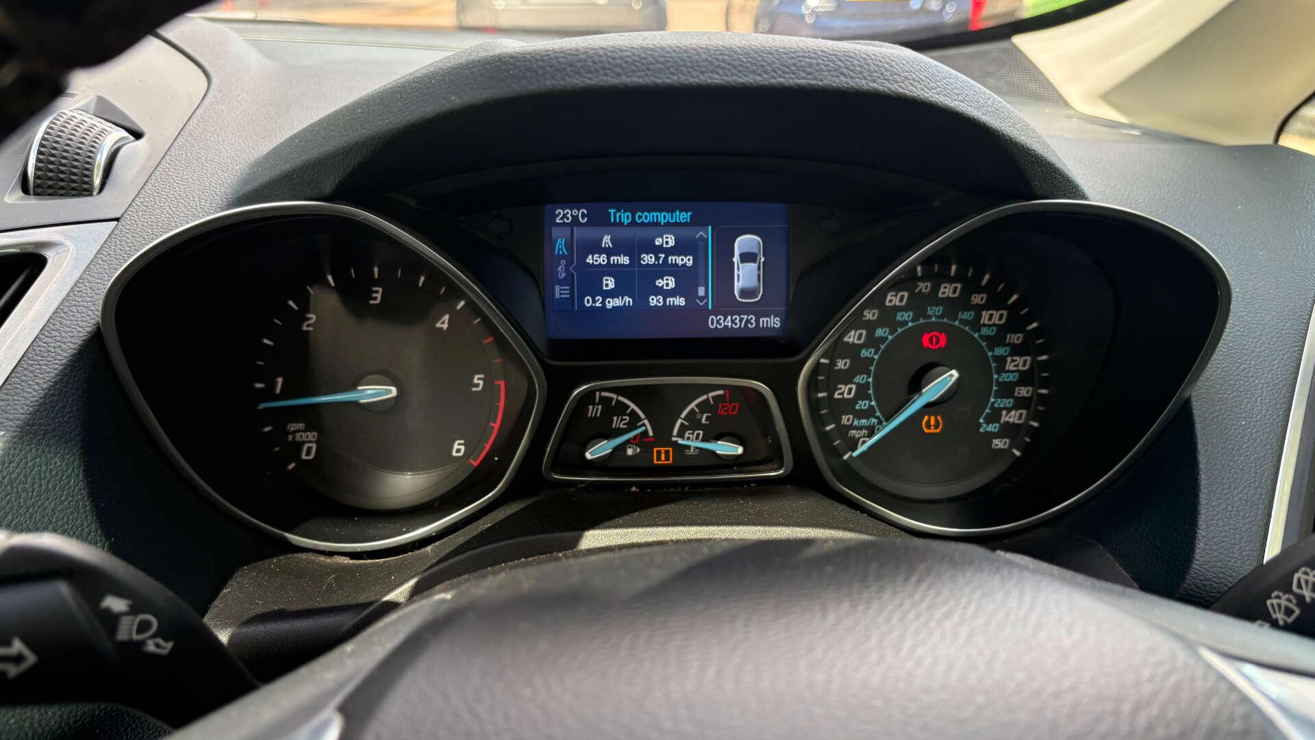 Ford C-Max view 15