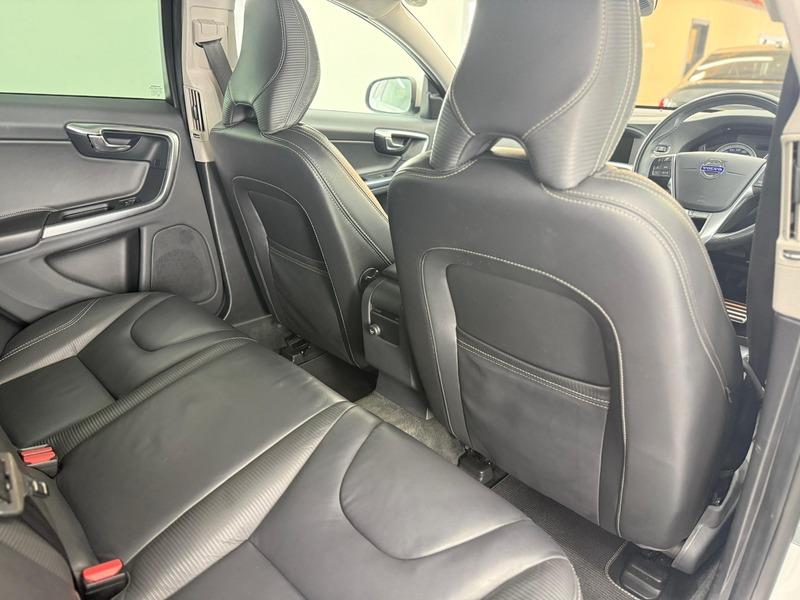2013 Volvo V60 image 21