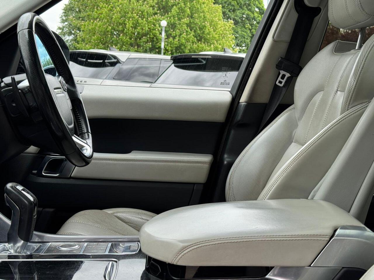 Land Rover Range Rover Sport view 15