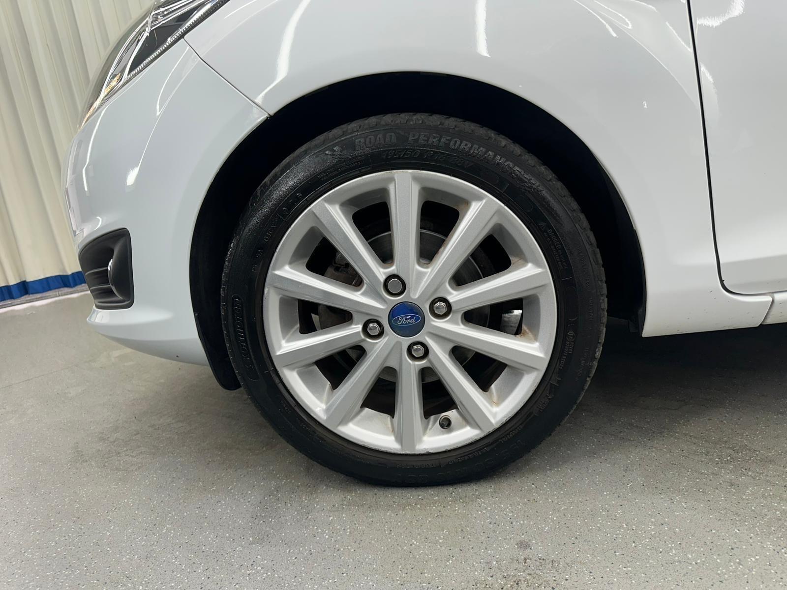 Ford Fiesta view 16