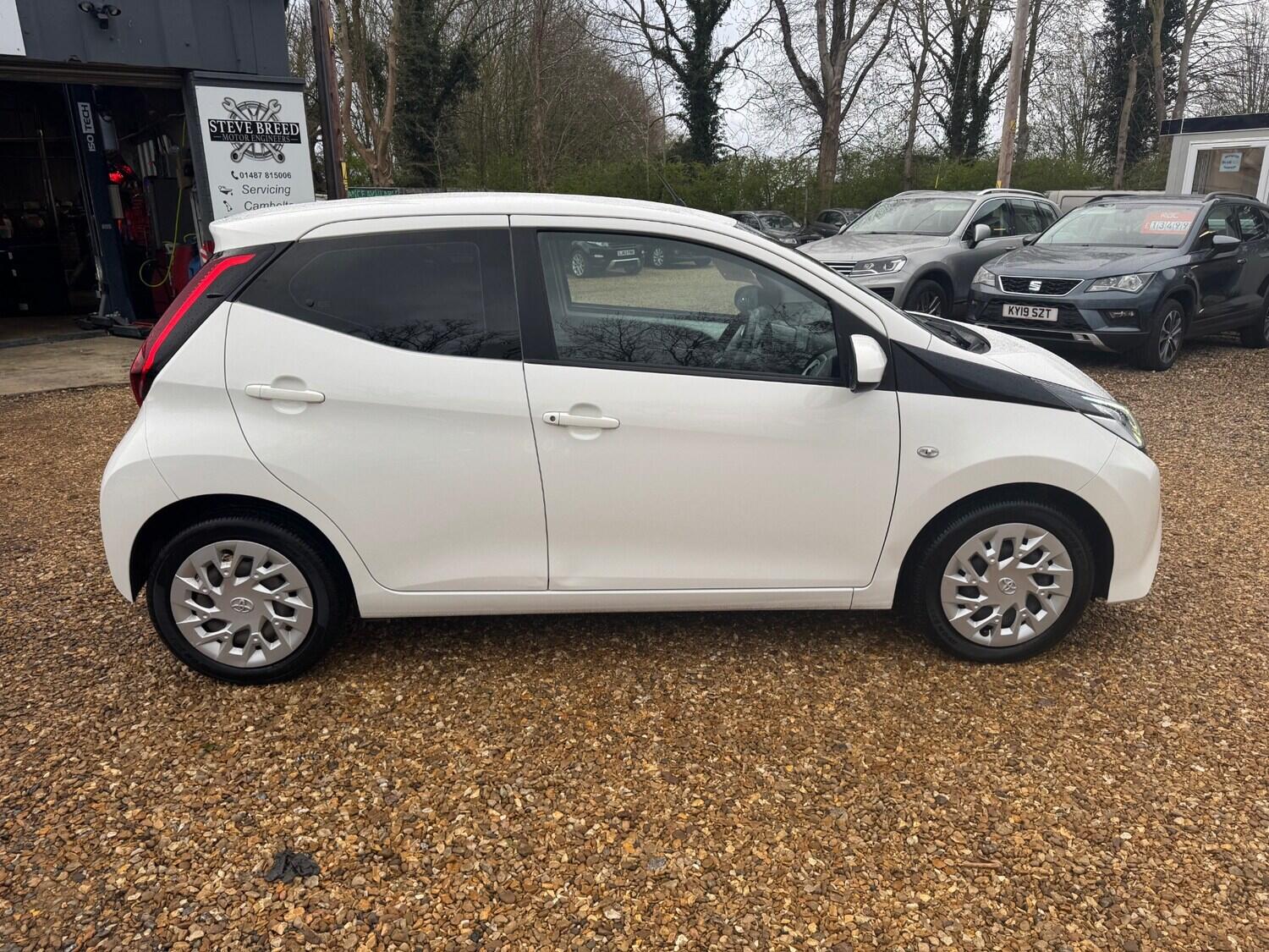 Toyota Aygo view 4