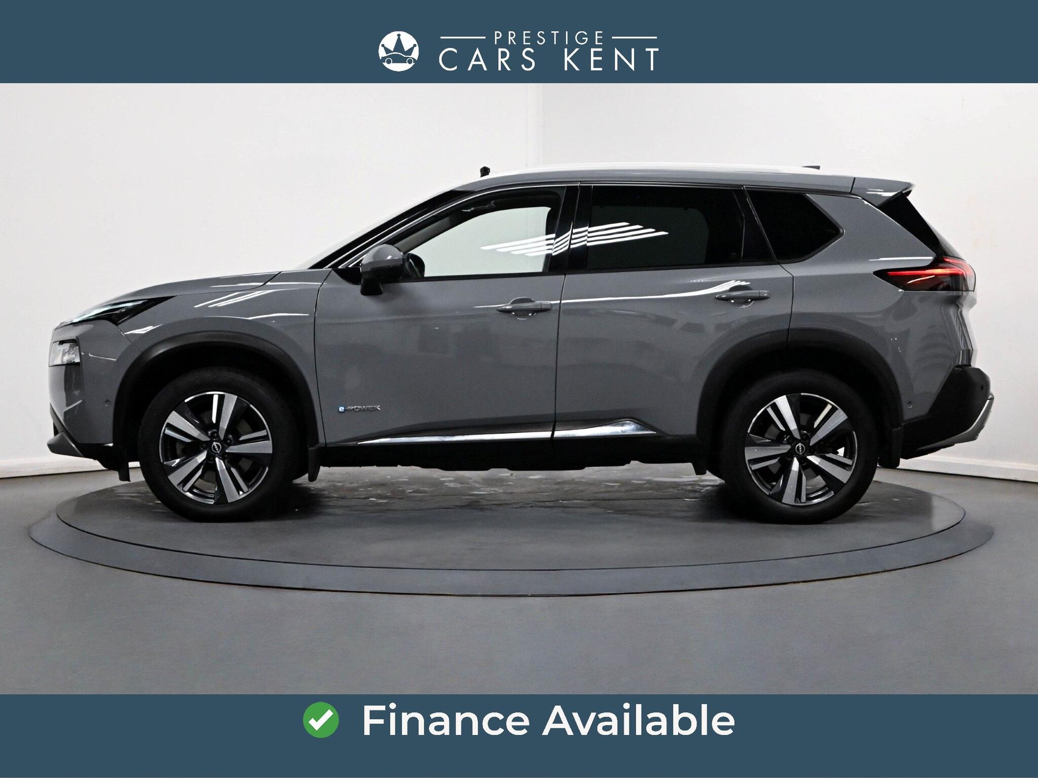 Nissan X-Trail view 4