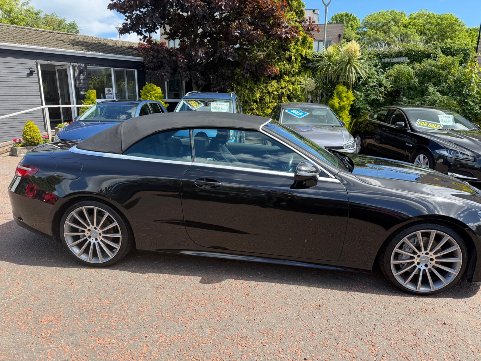 Mercedes-Benz E Class view 8