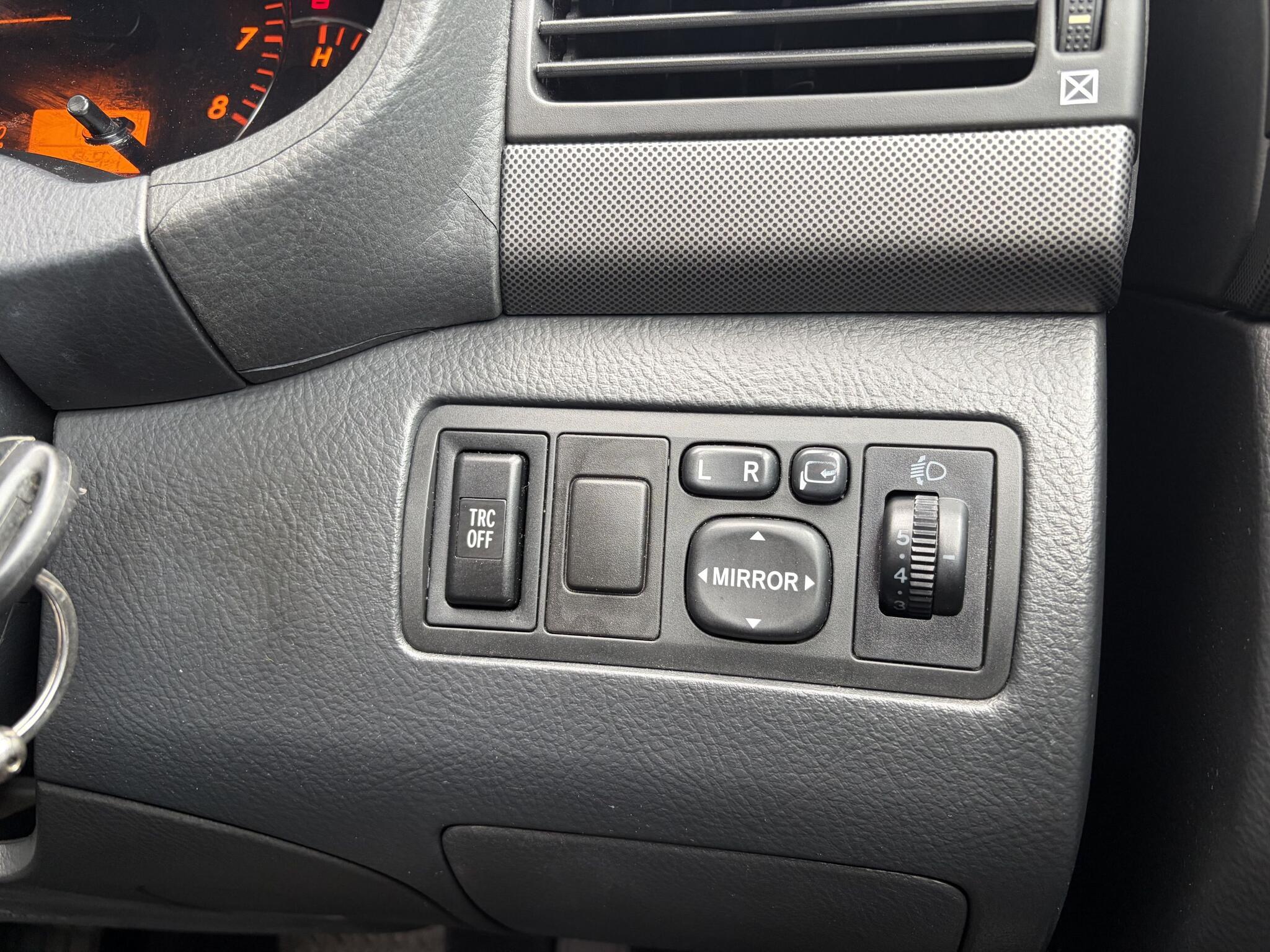 Toyota Avensis view 15
