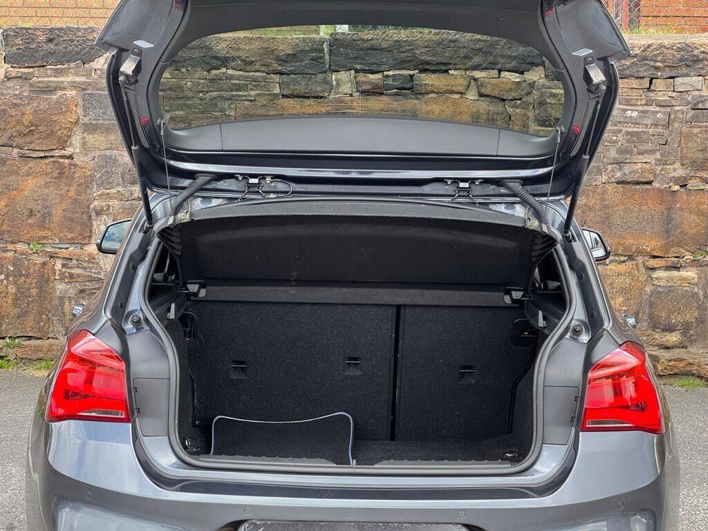 BMW 1 Series view 20