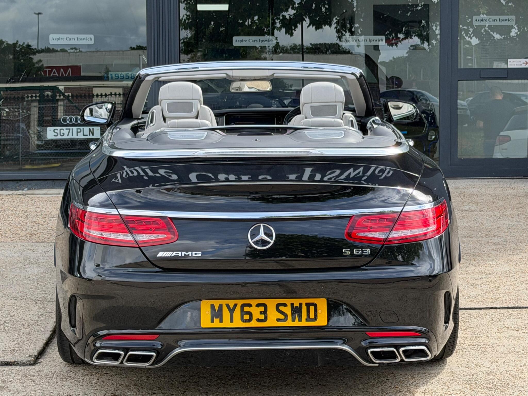 Mercedes-Benz S Class view 9