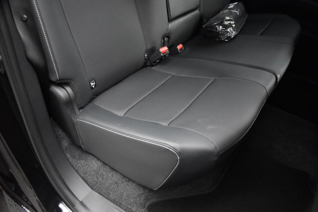 Toyota Hilux view 34