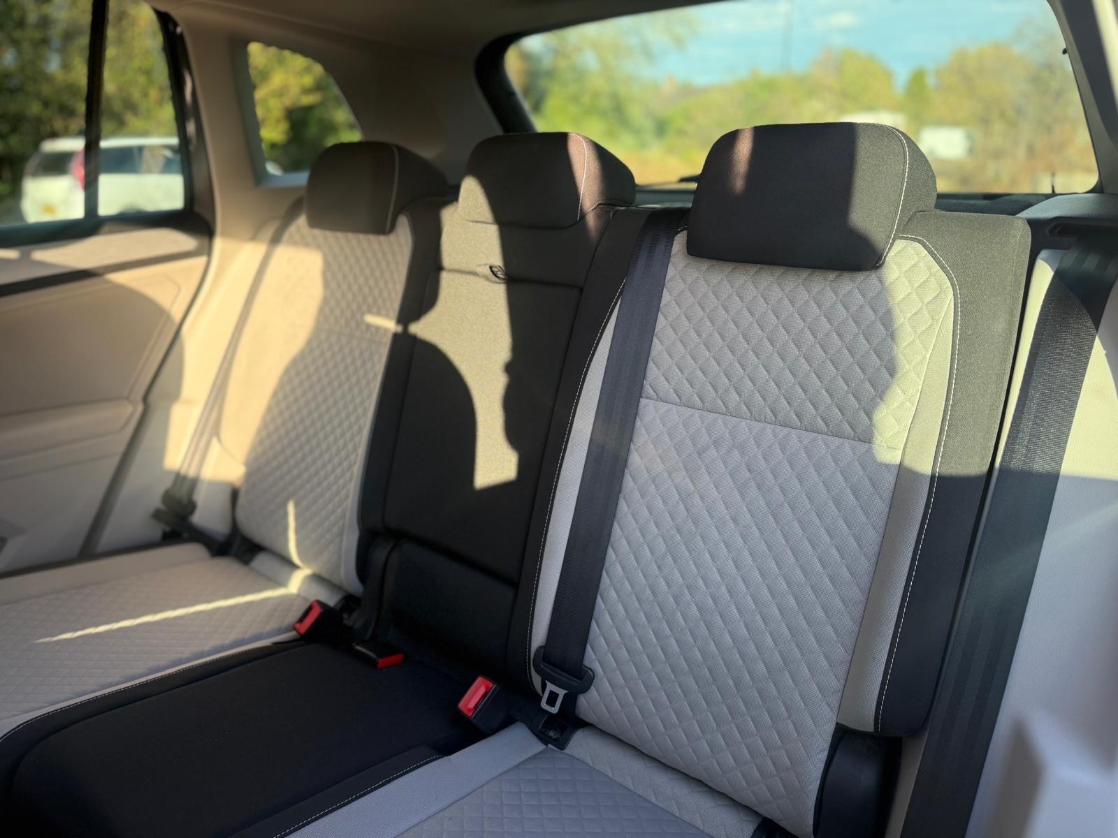 Volkswagen Tiguan view 32