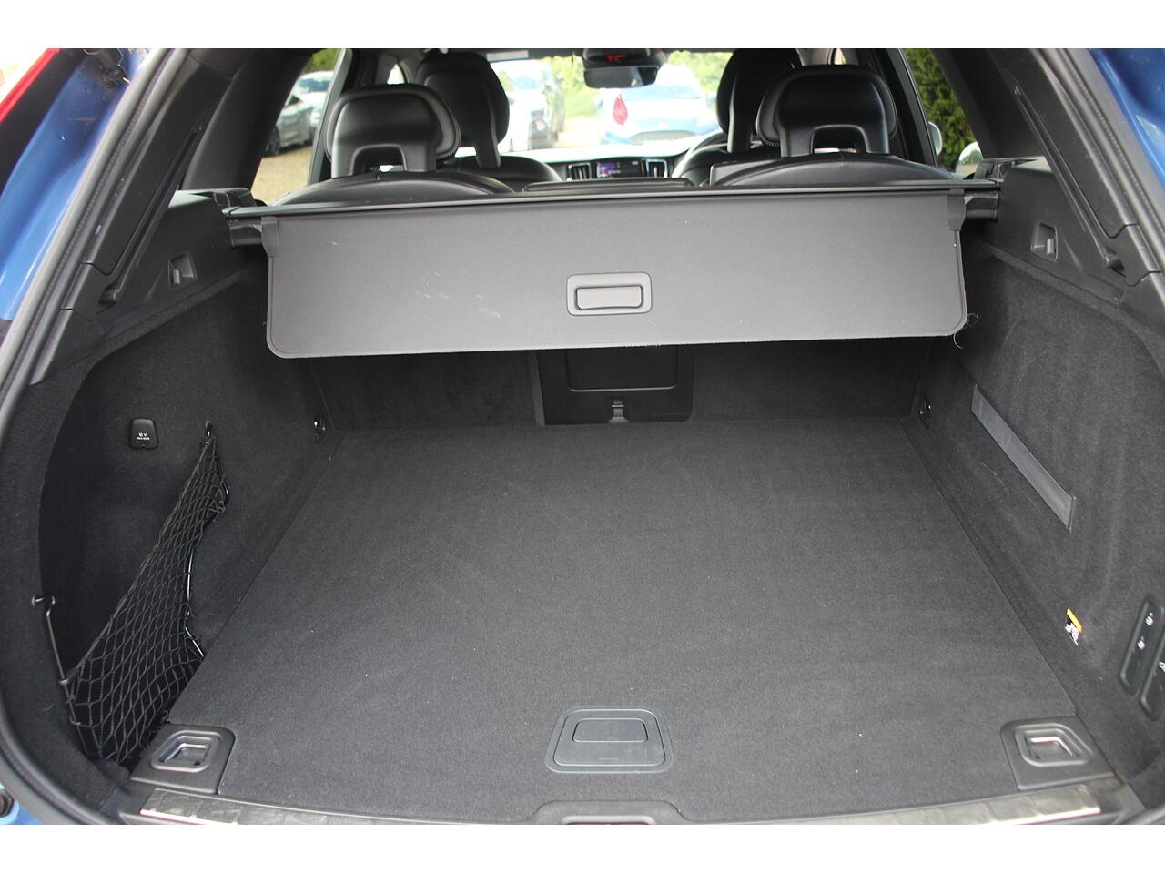 Volvo XC60 view 41