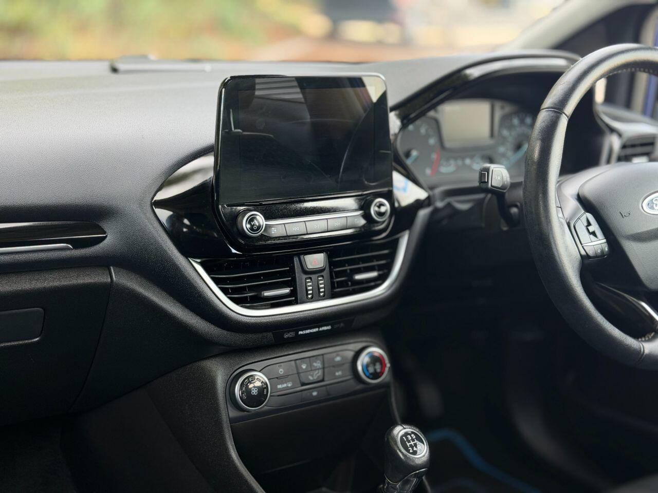 Ford Fiesta view 123