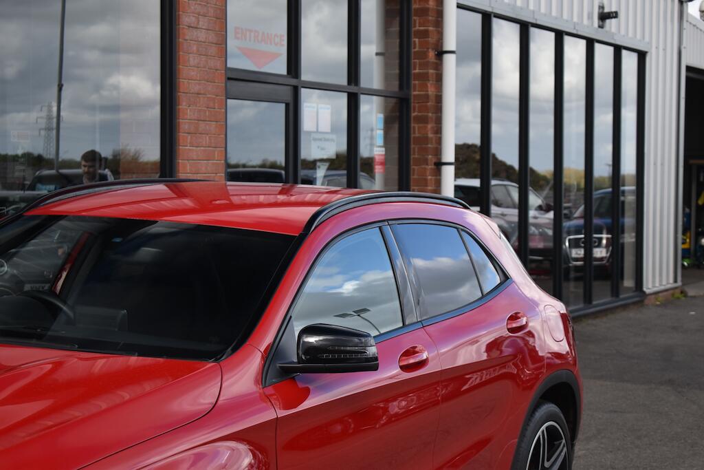 Mercedes-Benz Gla view 23