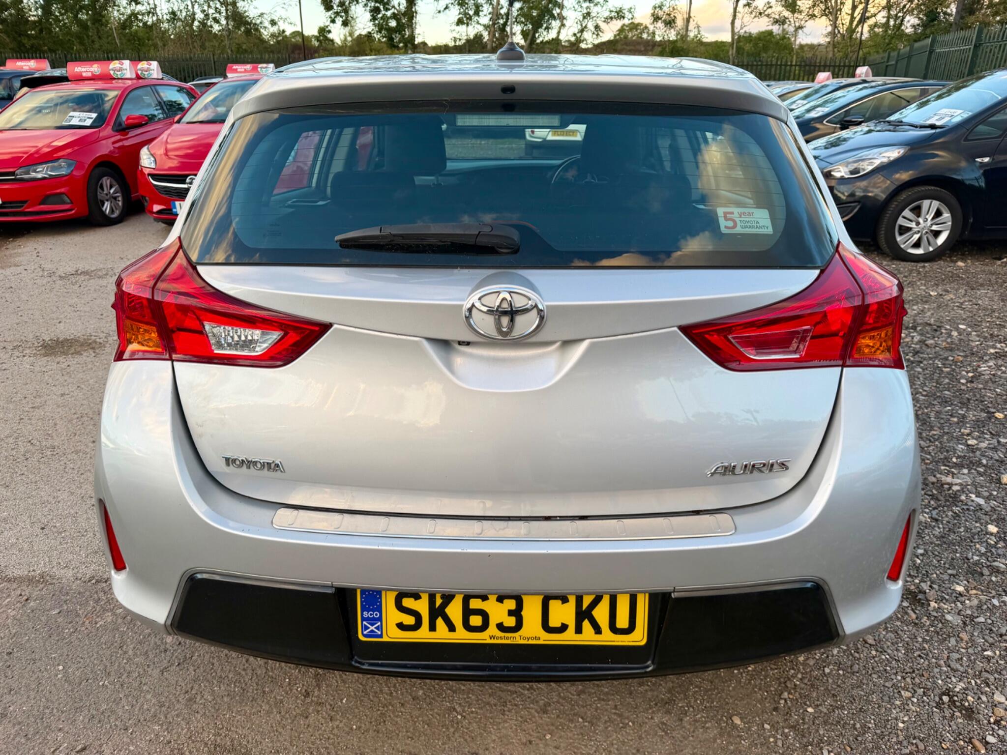 Toyota Auris view 15