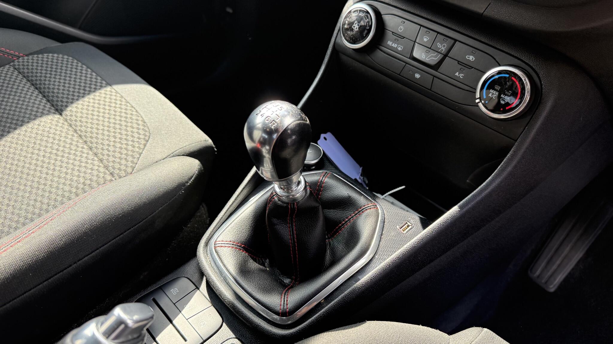 Ford Fiesta view 23