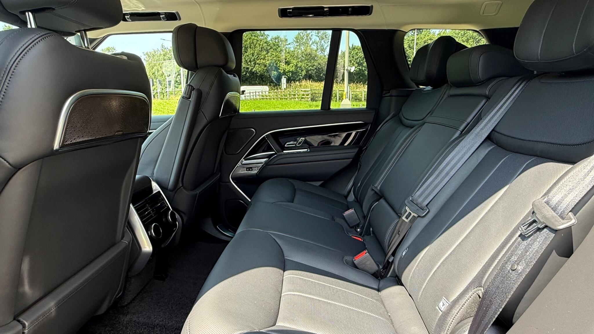Land Rover Range Rover view 9