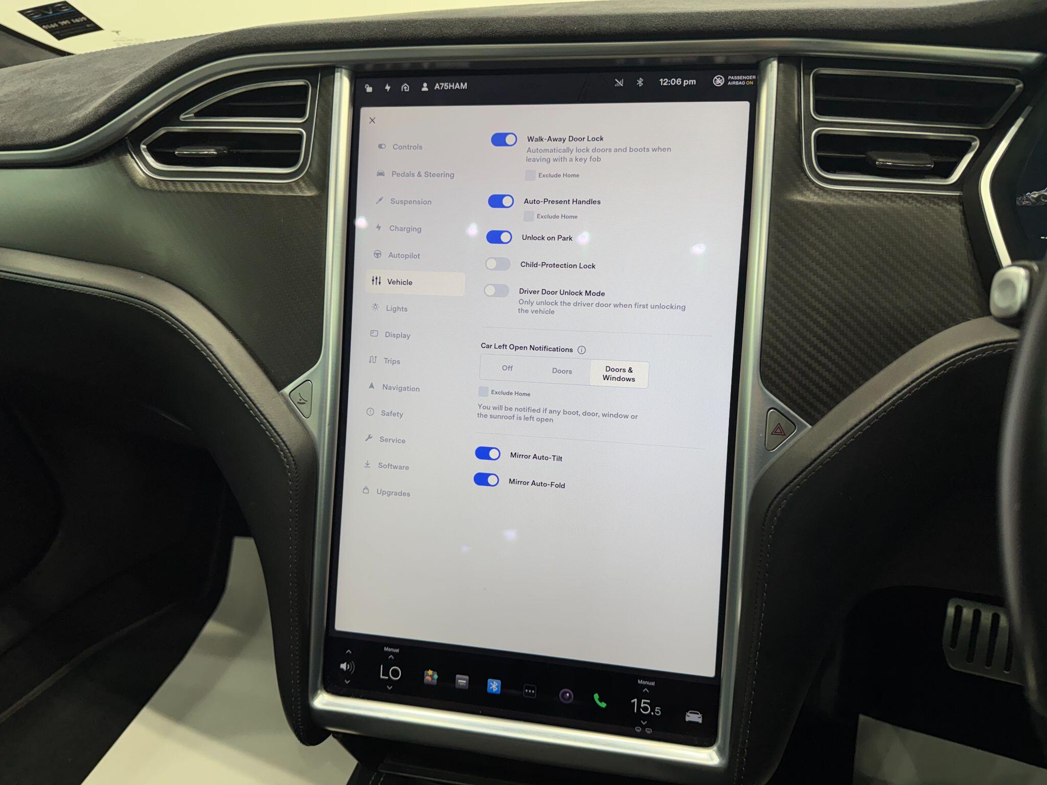 Tesla Model S view 22