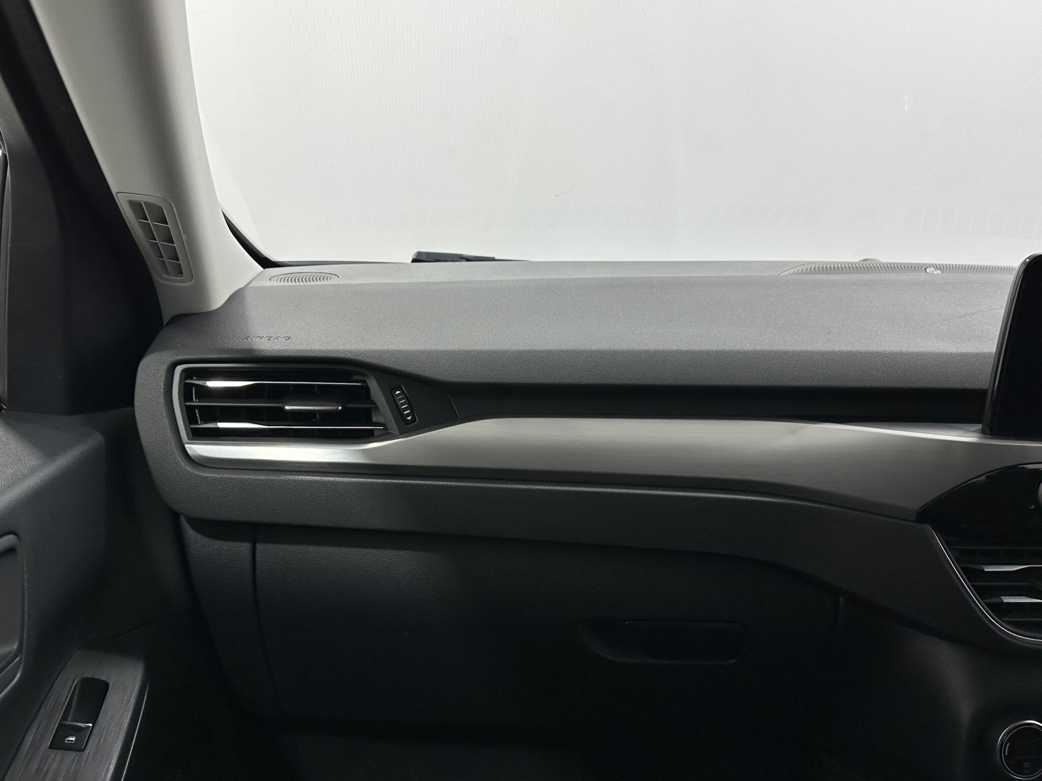 Ford Kuga view 28