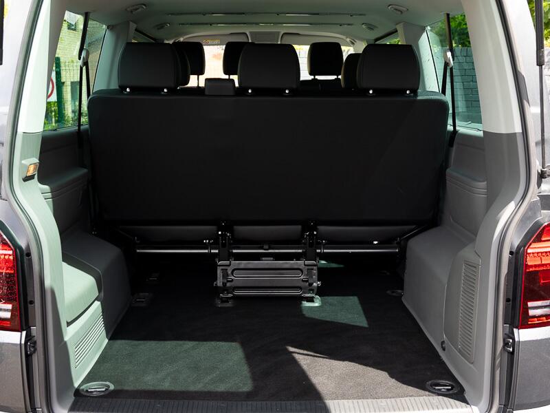 Volkswagen Transporter view 19