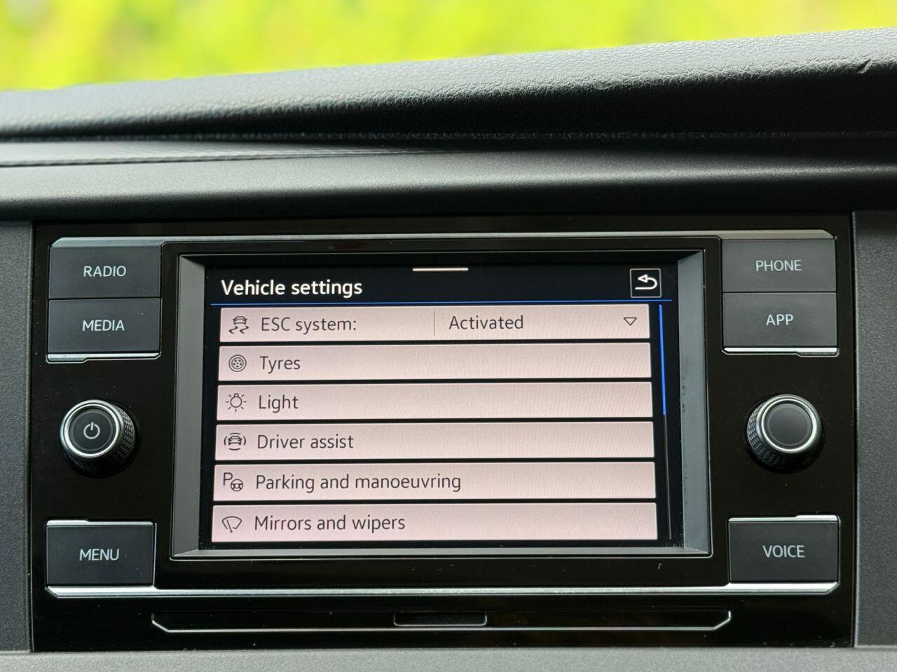 Volkswagen Transporter view 24