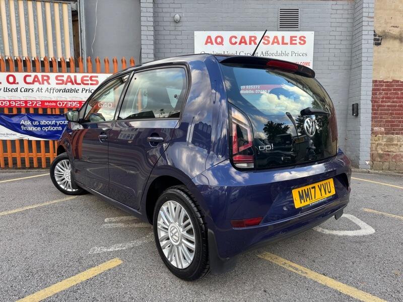 Volkswagen Up! view 5