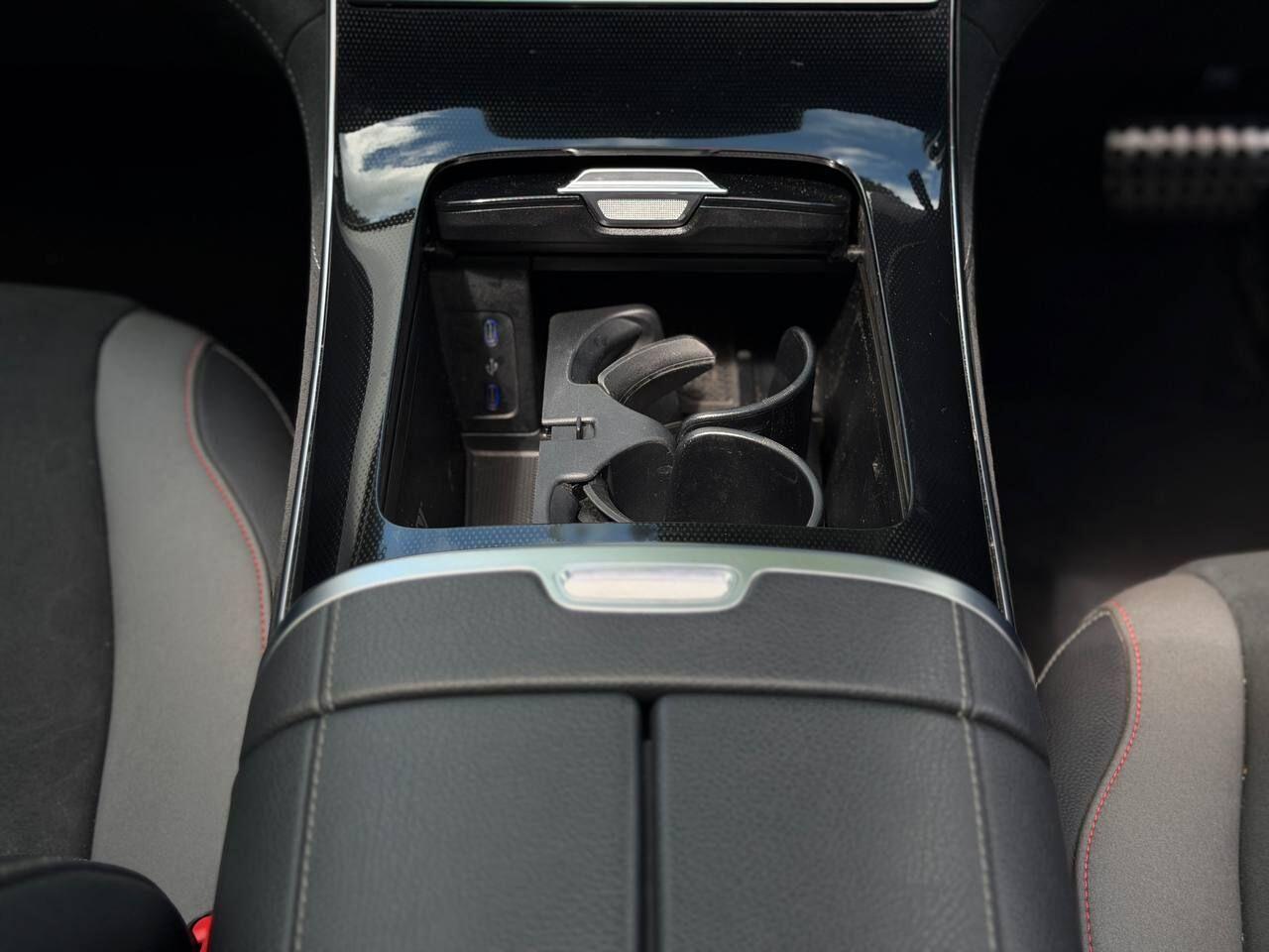 Mercedes-Benz 300 view 25