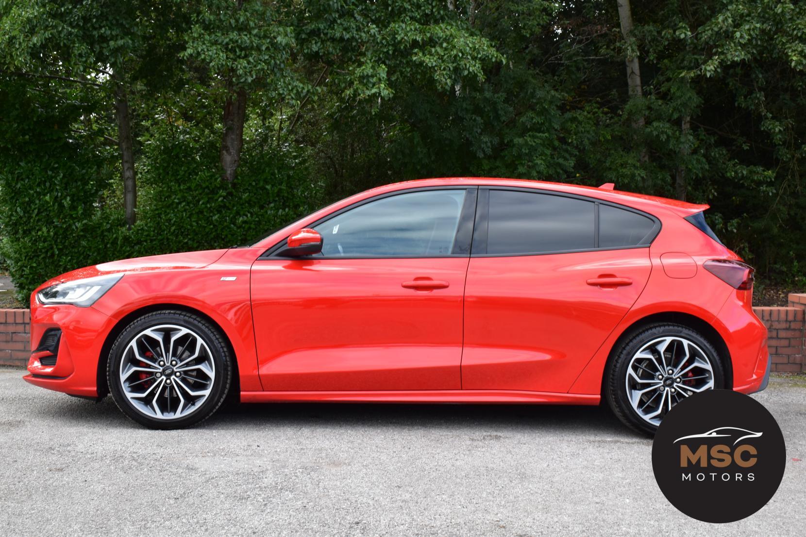 Ford Focus view 10