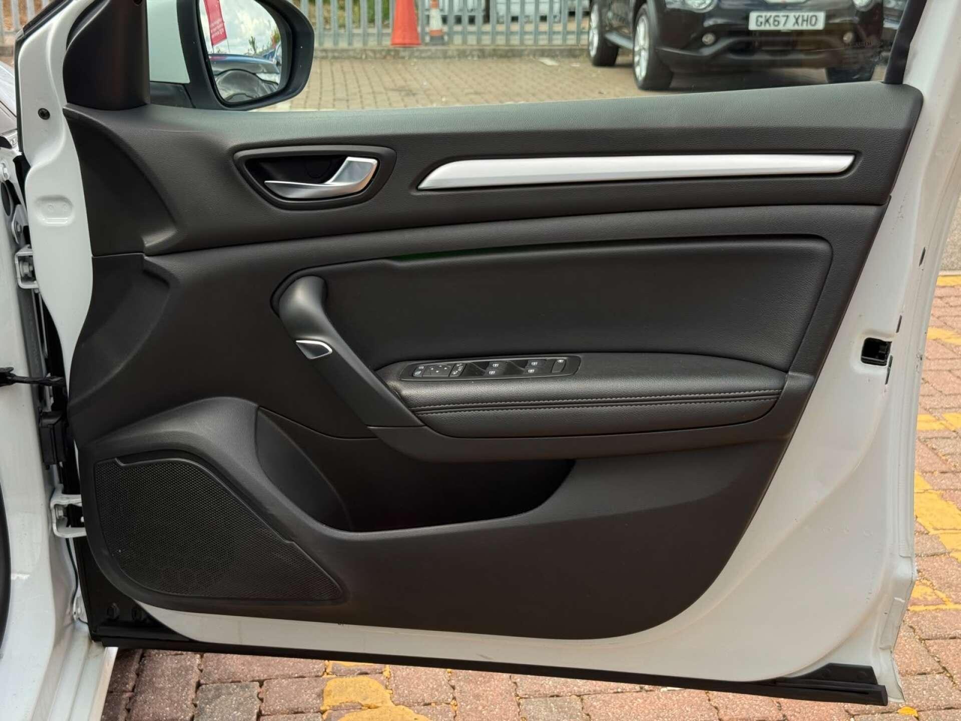 Renault Megane view 26
