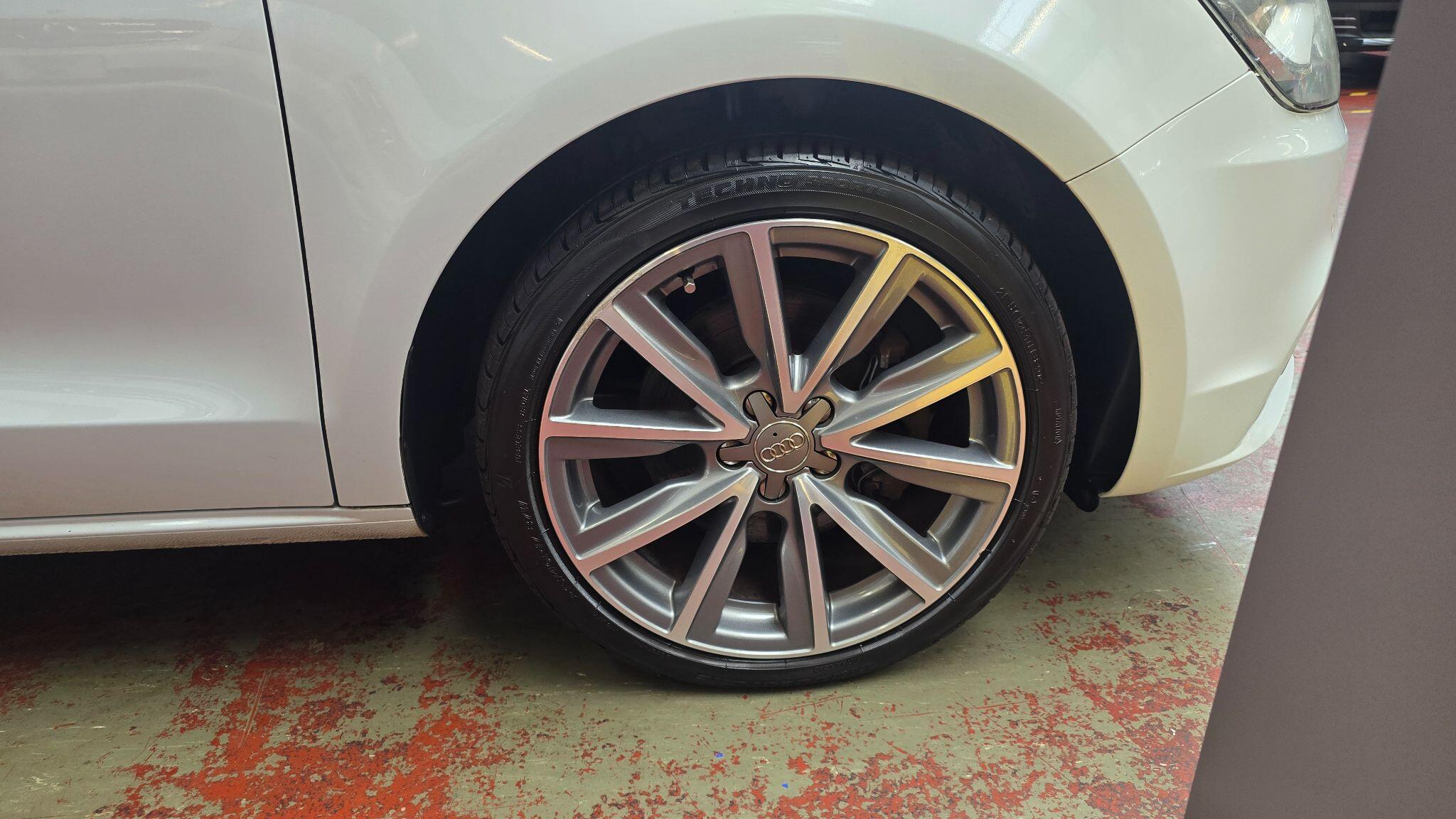 Audi A1 view 32