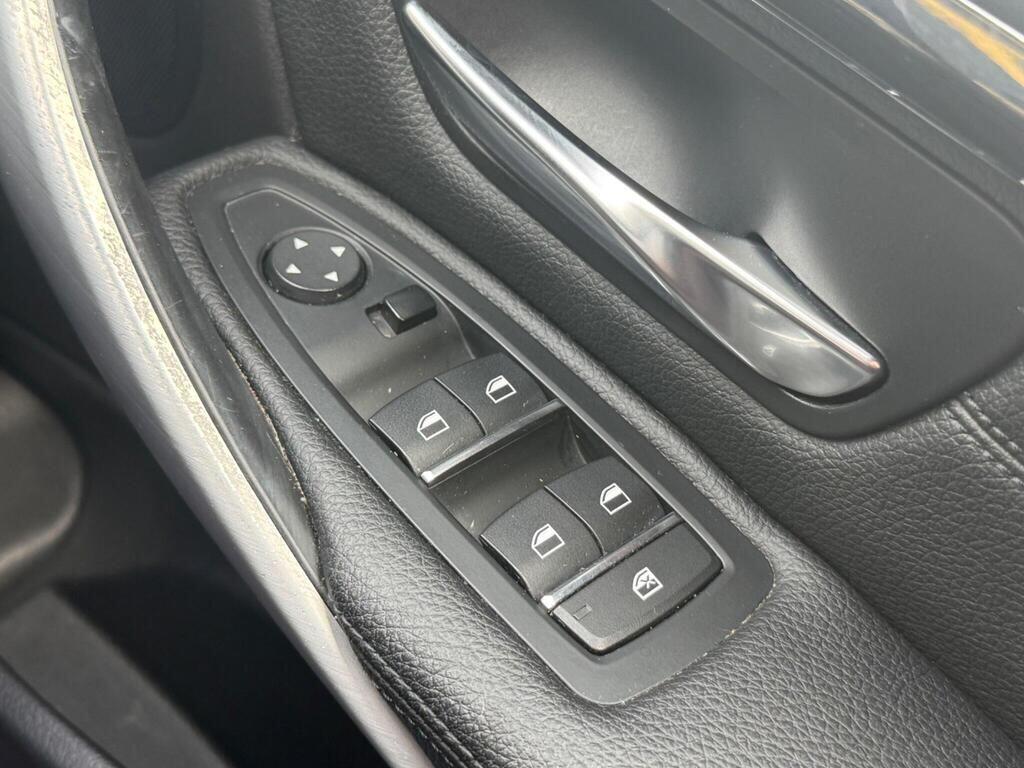 BMW 3 Series view 39