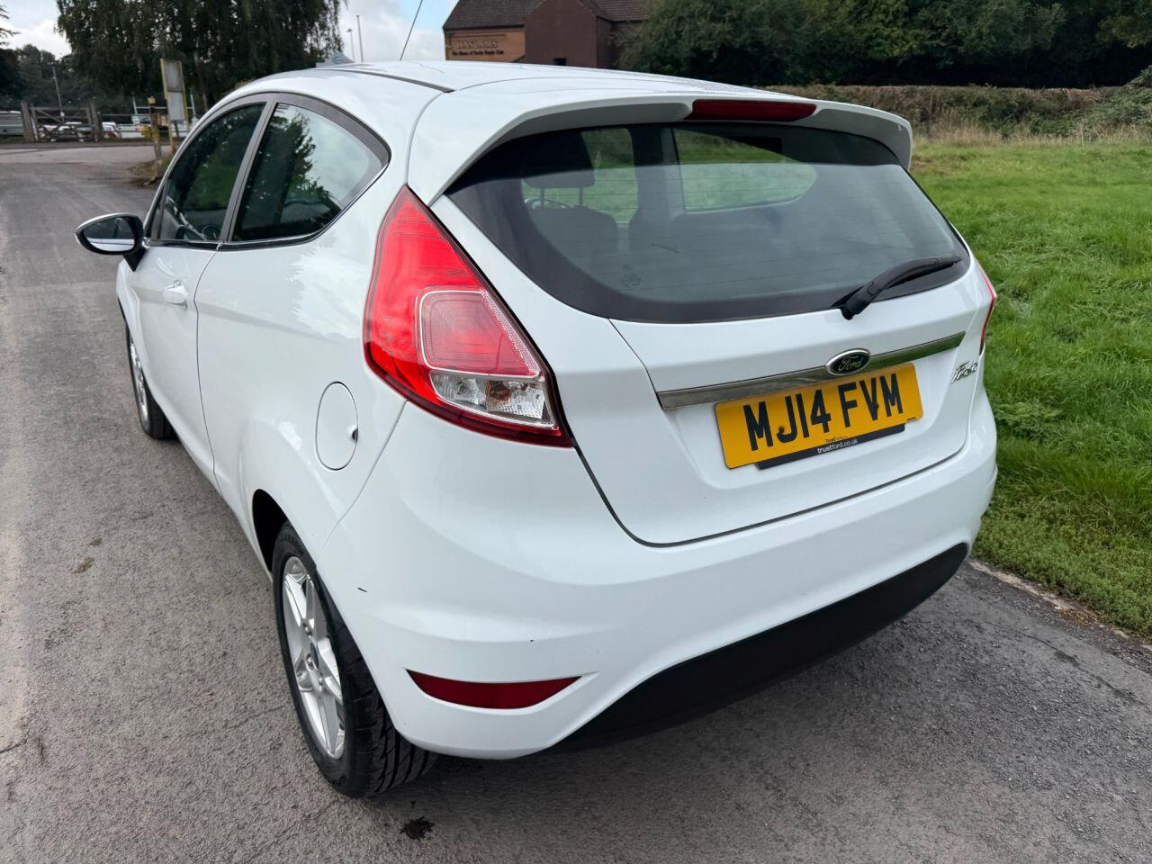 Ford Fiesta view 43