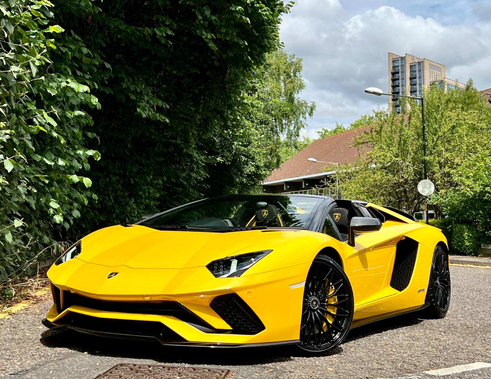 Lamborghini Aventador view 13